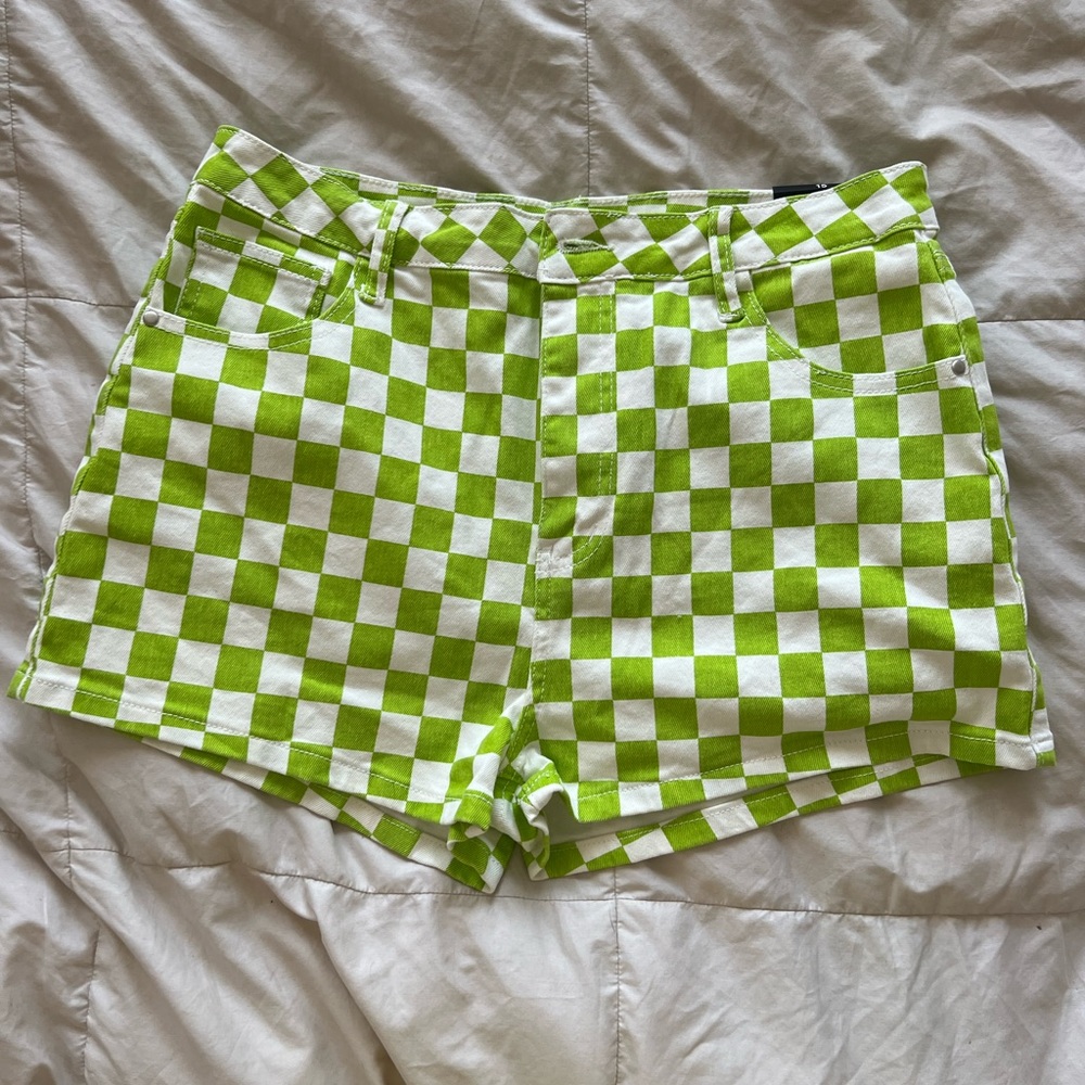 Lime checkered short! Never used new with tags size 15 fashionova!